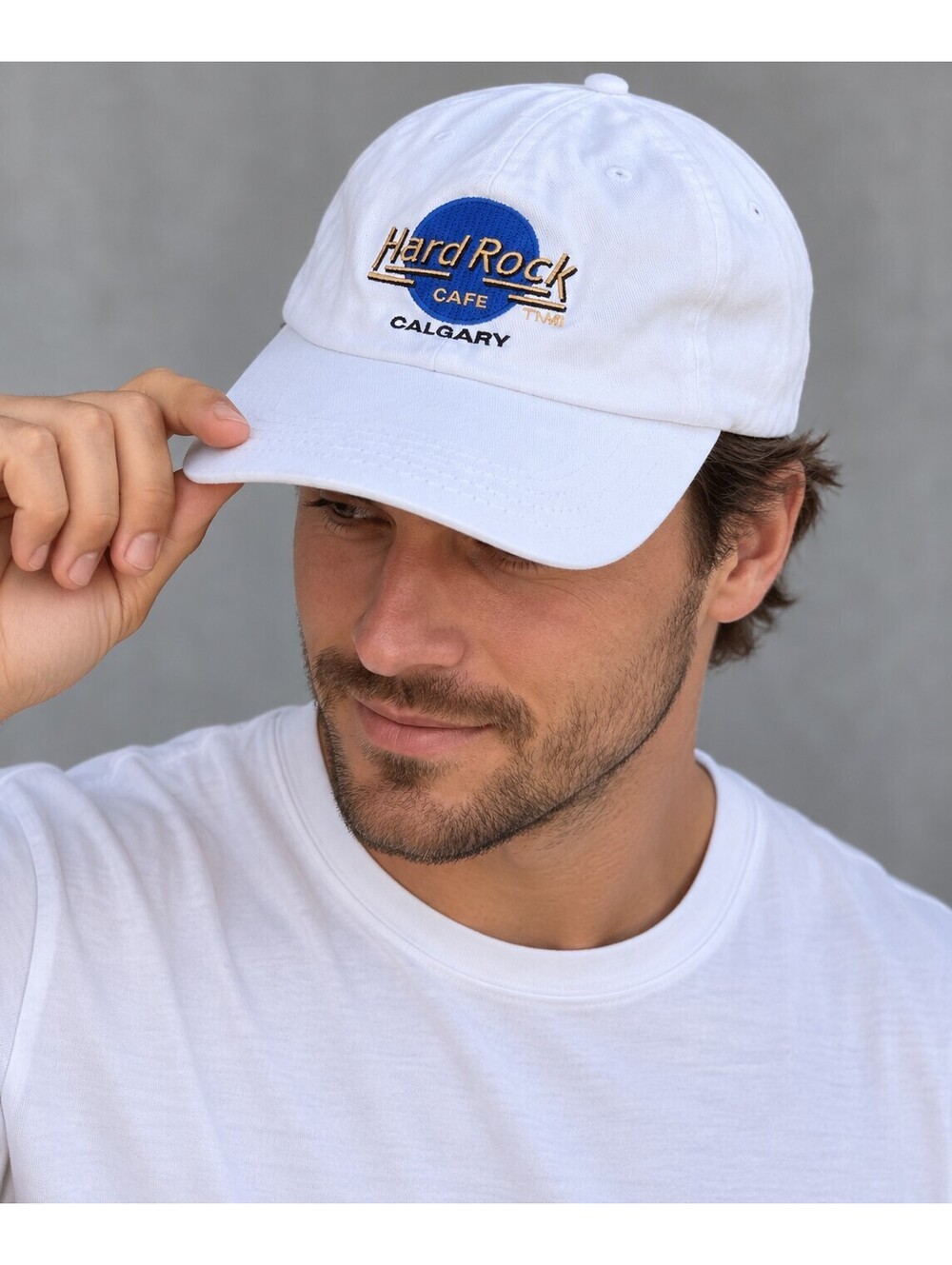 Vintage Hard Rock Cafe Calgary White Embroidered Baseball Cap Y2K Tourist